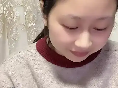 nuannuan35593 online show from December 21, 2025, 2:52 pm