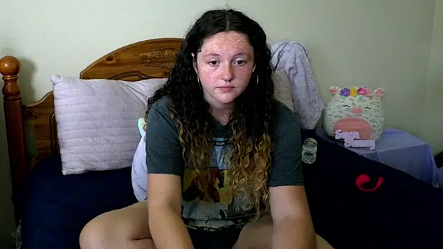 Snapshot of sugasunny04 chatting on April 10, 2026, 5:53 pm sugasunny04 online show from April 10, 2026, 5:53 pm