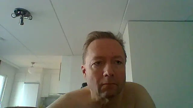 Snapshot of Timka69 chatting on November 9, 2025, 12:20 pm Timka69 online show from November 9, 2025, 12:20 pm
