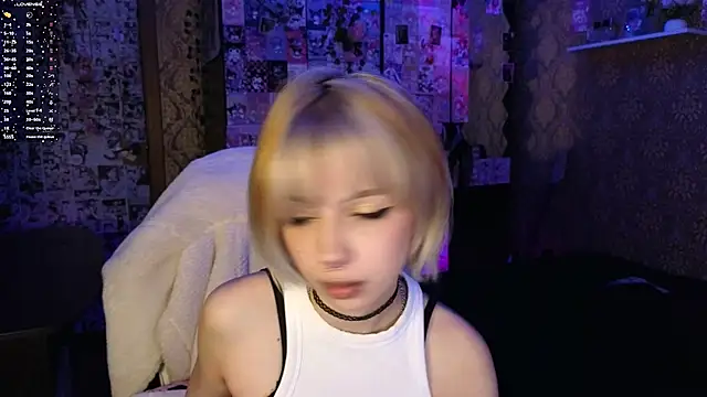 Snapshot of MissMorganMoon chatting on February 16, 2026, 10:18 pm MissMorganMoon online show from February 16, 2026, 10:18 pm