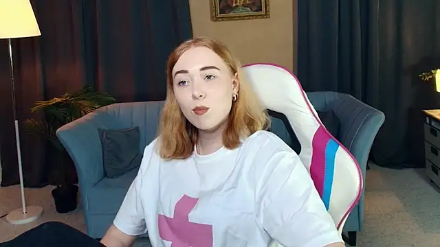 AddieOsler online show from November 28, 2025, 9:04 pm