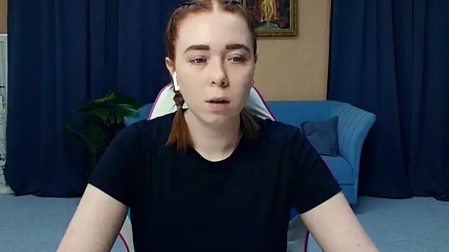 Snapshot of AddieOsler chatting on March 10, 2026, 7:40 pm AddieOsler online show from March 10, 2026, 7:40 pm