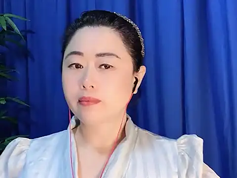 yaoyao22678 online show from October 29, 2025, 1:15 am