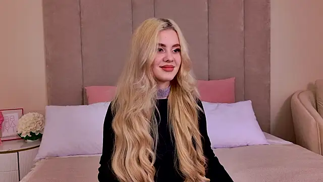 Snapshot of Rose_Masson chatting on March 13, 2026, 6:07 am Rose Masson online show from March 13, 2026, 6:07 am