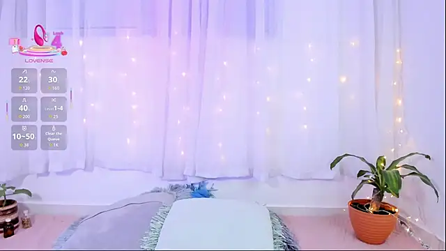 Leyacopper  online show from November 28, 2025, 11:16 pm