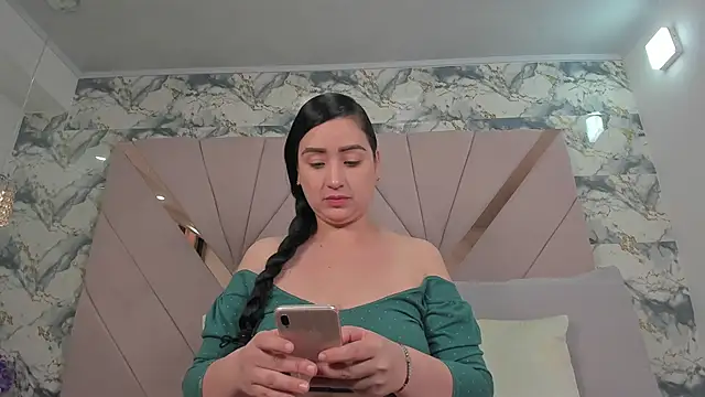 naomy sexy  online show from November 23, 2025, 12:48 pm