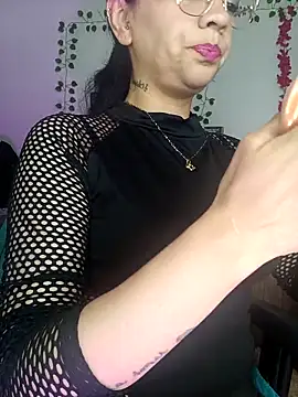 MiaLoren cg online show from December 3, 2025, 8:08 pm