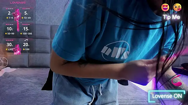 Luna Bella3 online show from December 17, 2025, 10:42 am