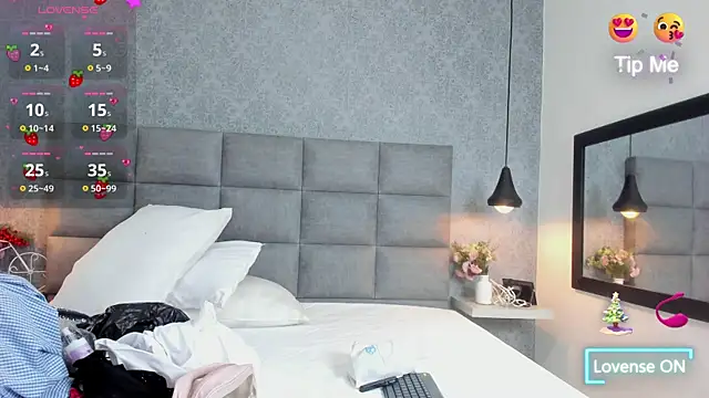 Luna Bella3 online show from December 21, 2025, 10:50 am