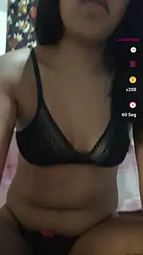 Snapshot of aleexacandy chatting on April 19, 2026, 6:54 pm aleexacandy online show from April 19, 2026, 6:54 pm