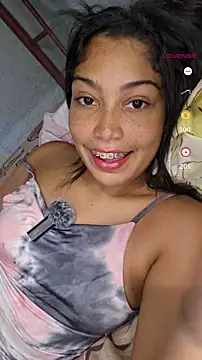 Snapshot of aleexacandy chatting on May 17, 2026, 2:39 pm aleexacandy online show from May 17, 2026, 2:39 pm