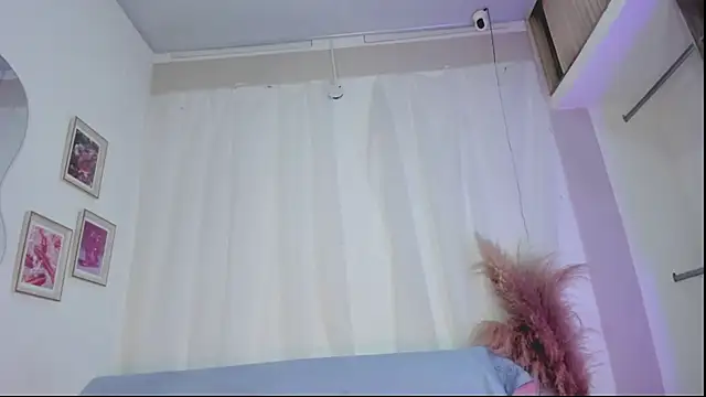 Sweetiee Aurora online show from November 27, 2025, 8:20 pm