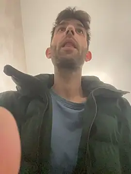 Snapshot of Dondeloquieras4 chatting on March 13, 2026, 11:26 am Dondeloquieras4 online show from March 13, 2026, 11:26 am