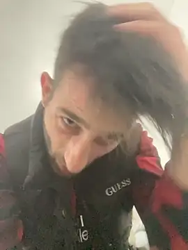 Snapshot of Dondeloquieras4 chatting on March 15, 2026, 6:04 pm Dondeloquieras4 online show from March 15, 2026, 6:04 pm