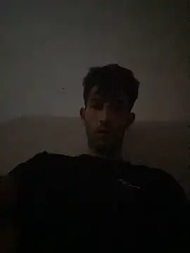 Snapshot of Dondeloquieras4 chatting on April 5, 2026, 6:42 am Dondeloquieras4 online show from April 5, 2026, 6:42 am