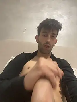 Snapshot of Dondeloquieras4 chatting on April 7, 2026, 2:35 am Dondeloquieras4 online show from April 7, 2026, 2:35 am