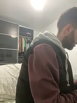 Snapshot of Dondeloquieras4 chatting on March 7, 2026, 3:02 am Dondeloquieras4 online show from March 7, 2026, 3:02 am