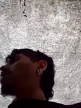 SkinniYamo online show from March 22, 2026, 3:24 pm