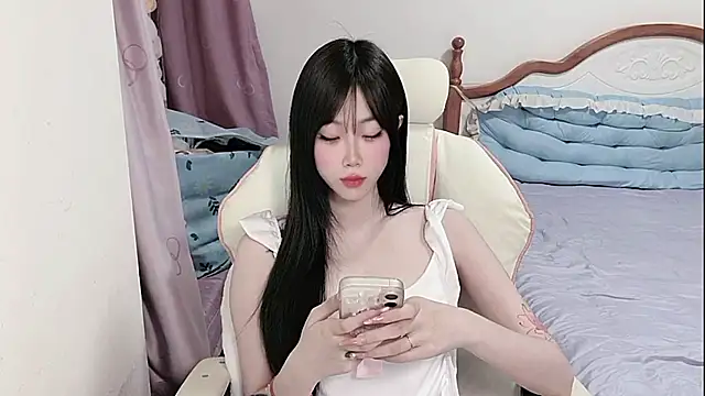 Vivian-88 online show from May 13, 2026, 5:36 am