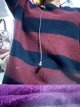 Hot-Rubyy online show from December 14, 2025, 4:56 pm