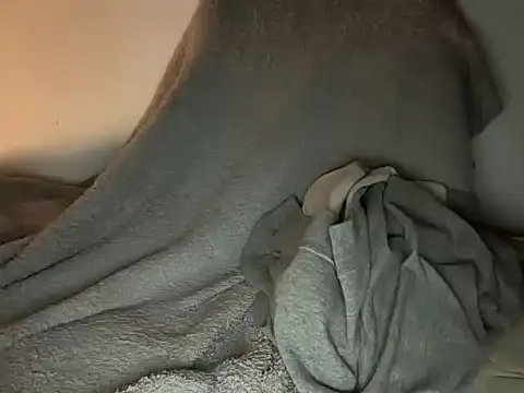 Lovemedadplease online show from April 26, 2026, 8:22 am