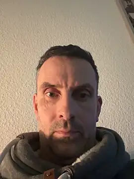 Snapshot of Stefan8254 chatting on February 1, 2026, 7:01 pm Stefan8254 online show from February 1, 2026, 7:01 pm