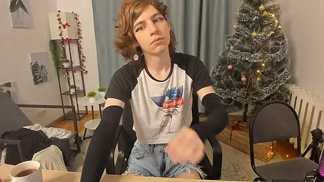 AvenGlow online show from December 23, 2025, 3:50 am