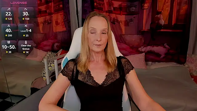 ScarlettPalmer online show from May 10, 2026, 10:52 am