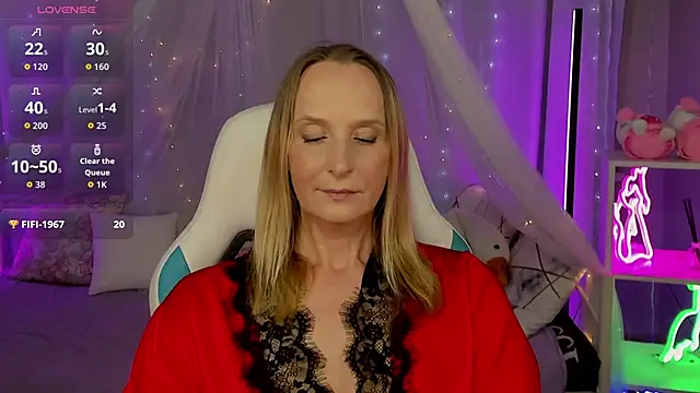 ScarlettPalmer online show from May 22, 2026, 11:08 am
