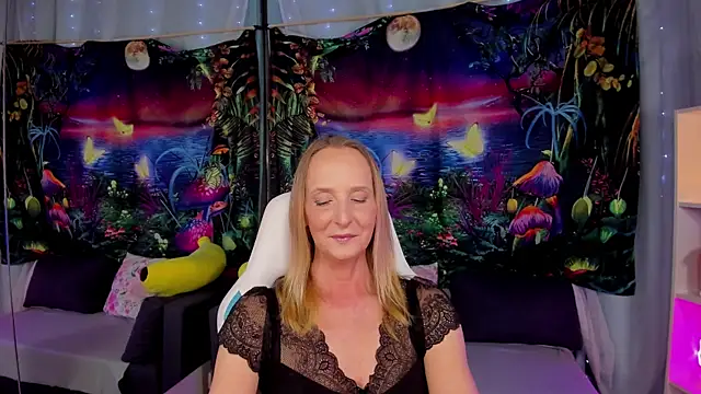 ScarlettPalmer online show from May 29, 2026, 11:05 am