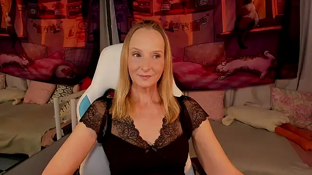 ScarlettPalmer online show from May 15, 2026, 10:46 am