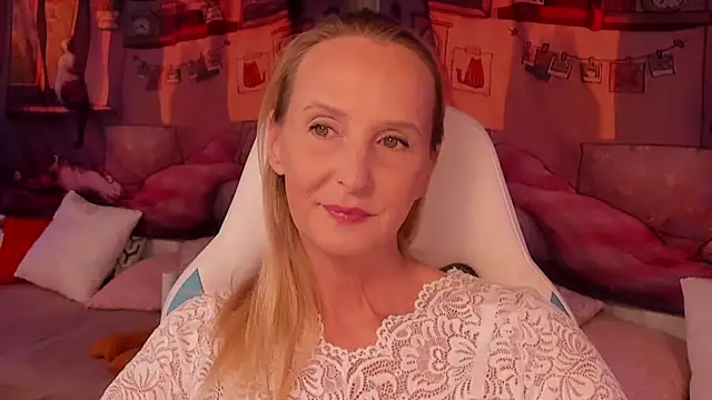 ScarlettPalmer online show from November 14, 2025, 10:30 am