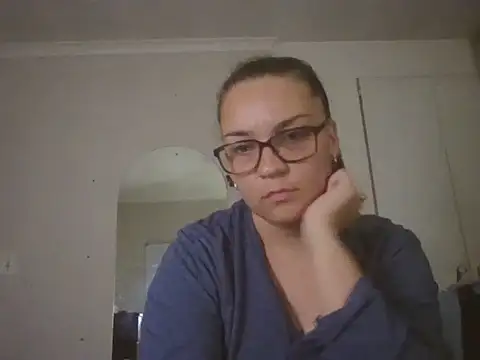 Snapshot of lilMissMarli chatting on November 19, 2025, 9:04 pm lilMissMarli online show from November 19, 2025, 9:04 pm