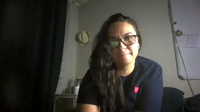 Snapshot of lilMissMarli chatting on March 17, 2026, 8:01 pm lilMissMarli online show from March 17, 2026, 8:01 pm