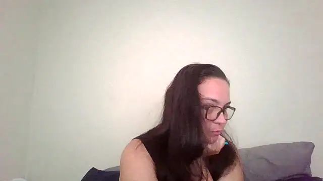 Snapshot of lilMissMarli chatting on March 9, 2026, 7:45 am lilMissMarli online show from March 9, 2026, 7:45 am