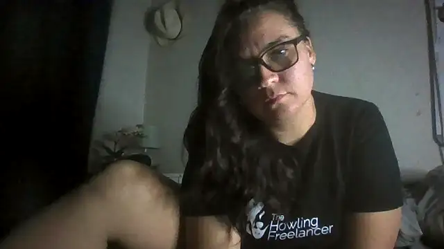 Snapshot of lilMissMarli chatting on April 14, 2026, 8:47 pm lilMissMarli online show from April 14, 2026, 8:47 pm