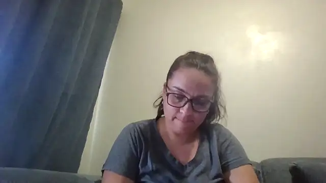 Snapshot of lilMissMarli chatting on March 24, 2026, 6:35 am lilMissMarli online show from March 24, 2026, 6:35 am