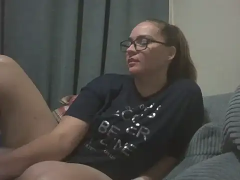 Snapshot of lilMissMarli chatting on November 26, 2025, 6:13 am lilMissMarli online show from November 26, 2025, 6:13 am