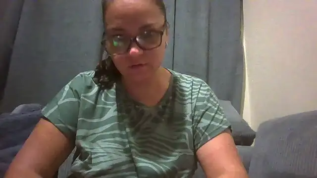 Snapshot of lilMissMarli chatting on April 1, 2026, 4:25 am lilMissMarli online show from April 1, 2026, 4:25 am