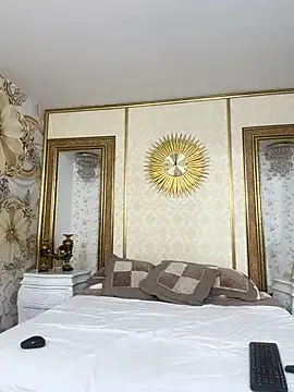 Hannahpradaa  online show from November 25, 2025, 12:05 pm