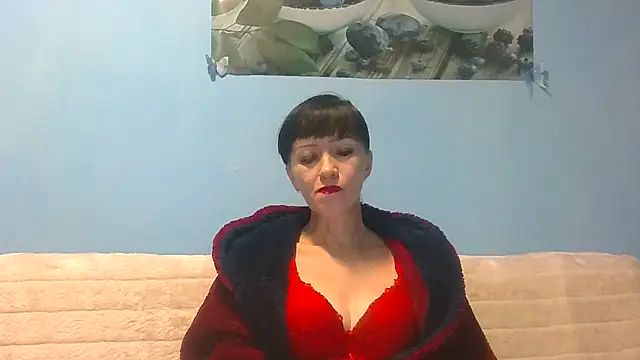 IffetLove42 online show from November 6, 2025, 5:28 pm