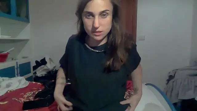 SinnEmily online show from April 9, 2026, 7:53 pm