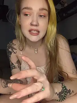 Snapshot of mattiethebaddieee chatting on March 9, 2026, 2:26 am mattiethebaddieee online show from March 9, 2026, 2:26 am