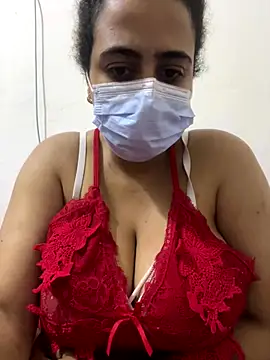 Snapshot of WildNour chatting on December 17, 2025, 9:20 pm WildNour online show from December 17, 2025, 9:20 pm