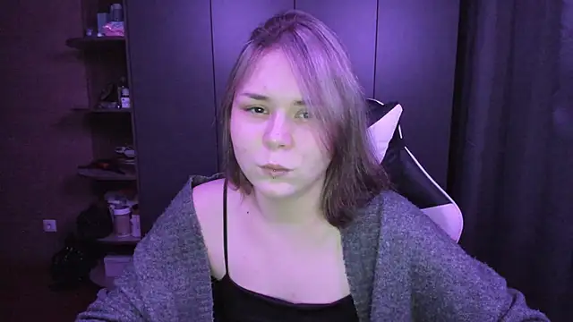 sophia lix online show from November 28, 2025, 4:29 pm