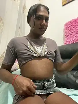 TransGirlBankrollBarbie online show from February 3, 2026, 8:36 pm