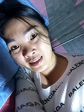 Lovebaby-love online show from December 20, 2025, 1:47 pm