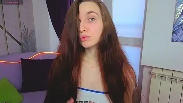 Snapshot of Eva__Blare chatting on April 9, 2026, 2:13 am Eva Blare online show from April 9, 2026, 2:13 am