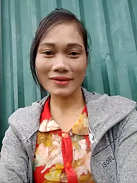 doggy-00 online show from November 1, 2025, 1:12 am