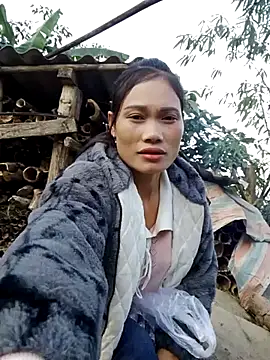 doggy-00 online show from December 15, 2025, 9:15 am